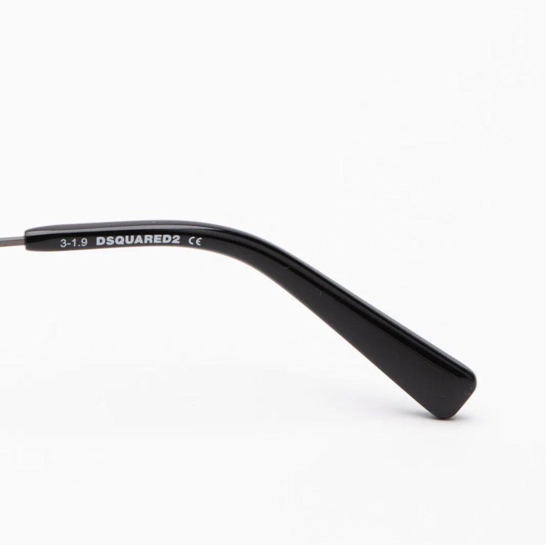 $350 DSQUARED2 Cat Eye Sunglasses Black Tinted Lenses Thin Temples