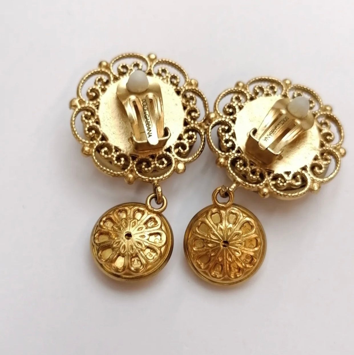 $1100 DOLCE & GABBANA Clip On Button Design Earrings Embossed Lion & Crown Made in Italy