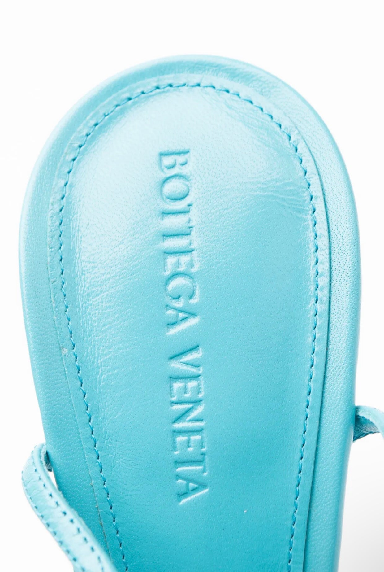 $1250 BOTTEGA VENETA Wonderbird Leather Thong Sandals US6 EU36 UK3 Feathers