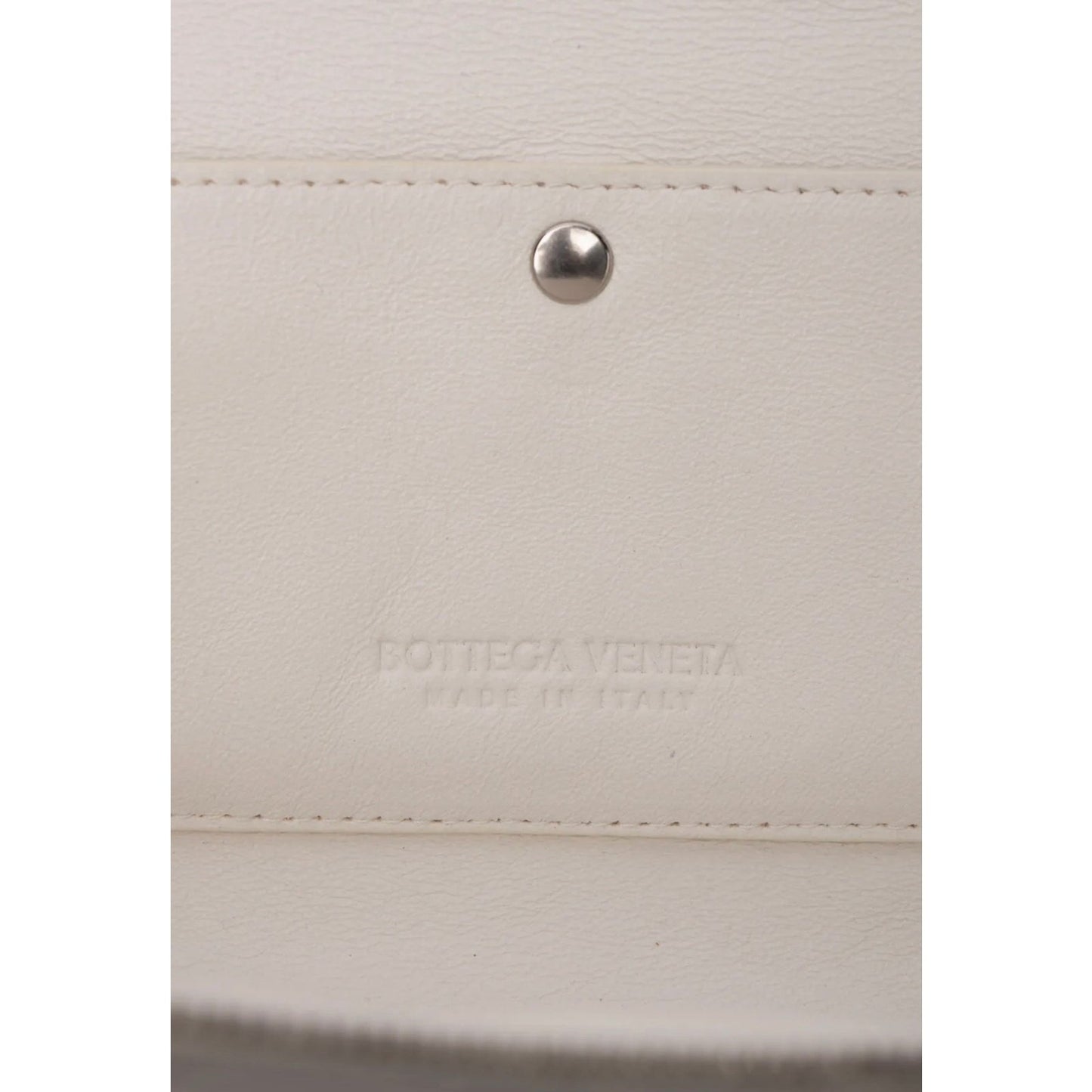 $650 BOTTEGA VENETA Leather Clutch Bag Embossed Intrecciato Zipped. Made in Italy