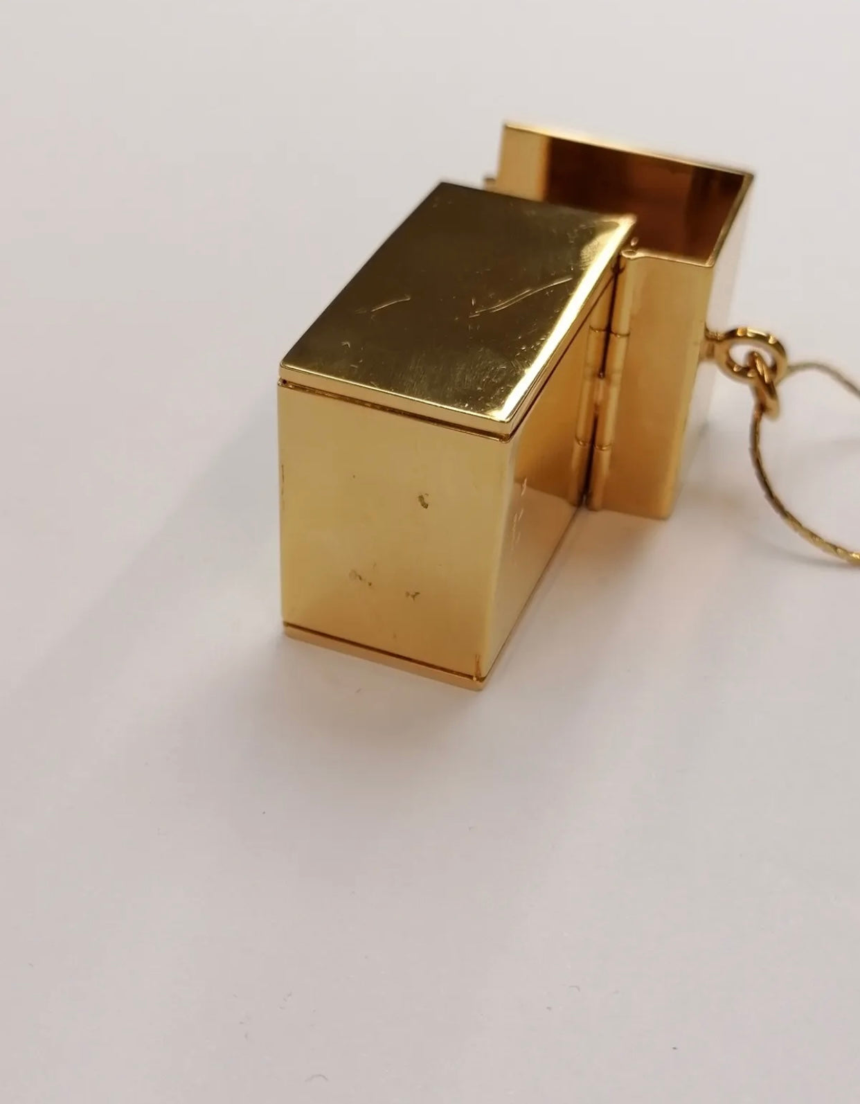 $499 MARNI Box Pendant Chain Necklace Gold Tone Logo Charm Made in Italy