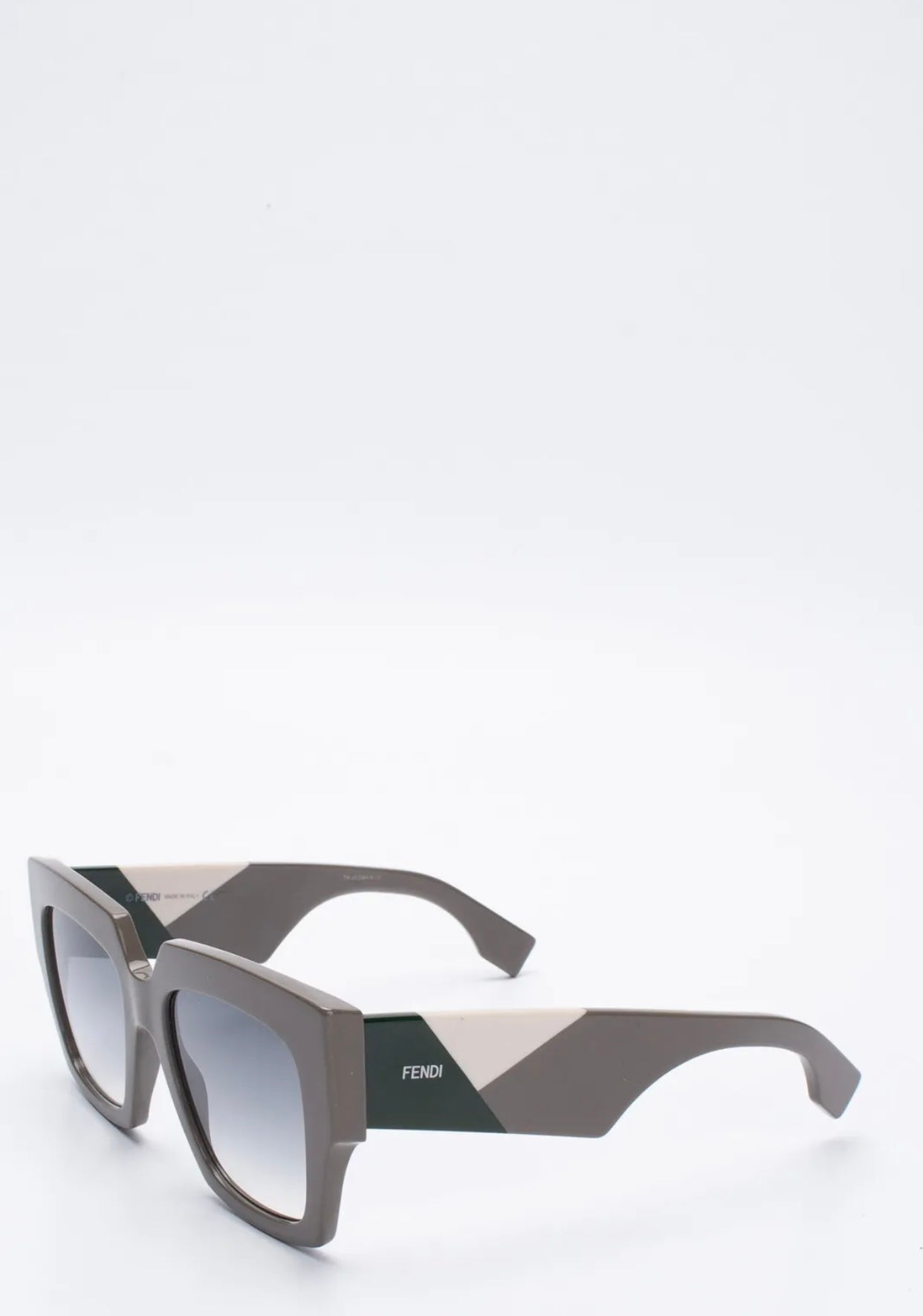 $550 FENDI FF 0263/S Square Butterfly Sunglasses Gradient Lenses Logo Sides