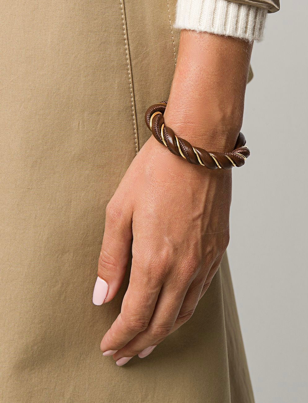 $850 BOTTEGA VENETA Leather 925 Sterling Silver Cuff Bracelet Size S Twisted