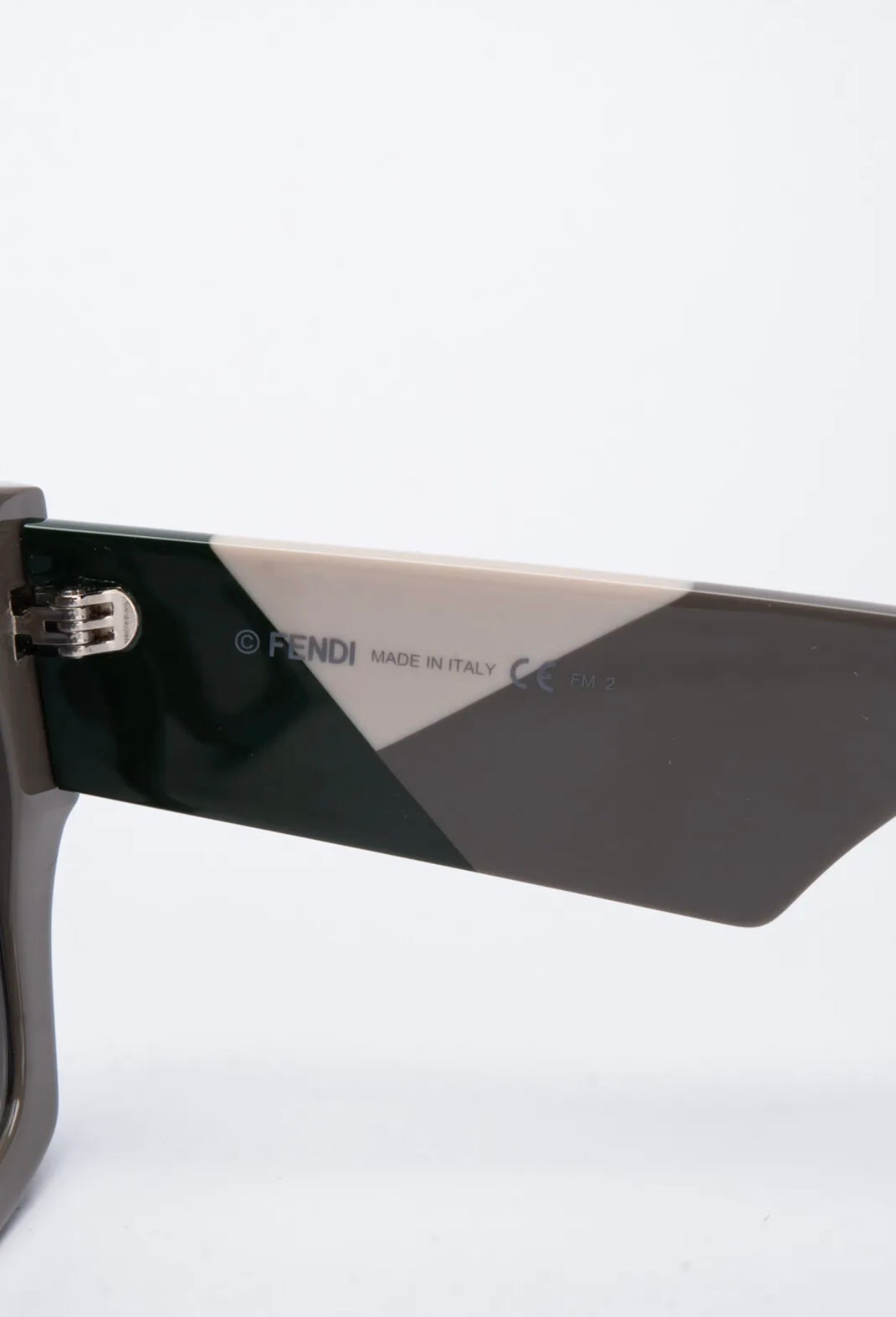 $550 FENDI FF 0263/S Square Butterfly Sunglasses Gradient Lenses Logo Sides